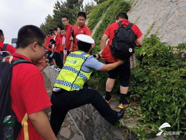 体操夜战：蓬莱天虎队淘汰对手西城霹雳队，临门一脚致胜精神属性拉满